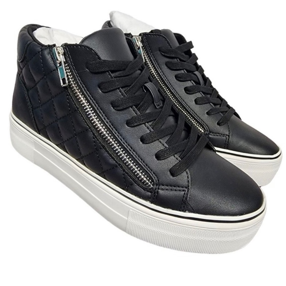Steve Madden jVicey quilted black leather sneaker high top size 9.5
